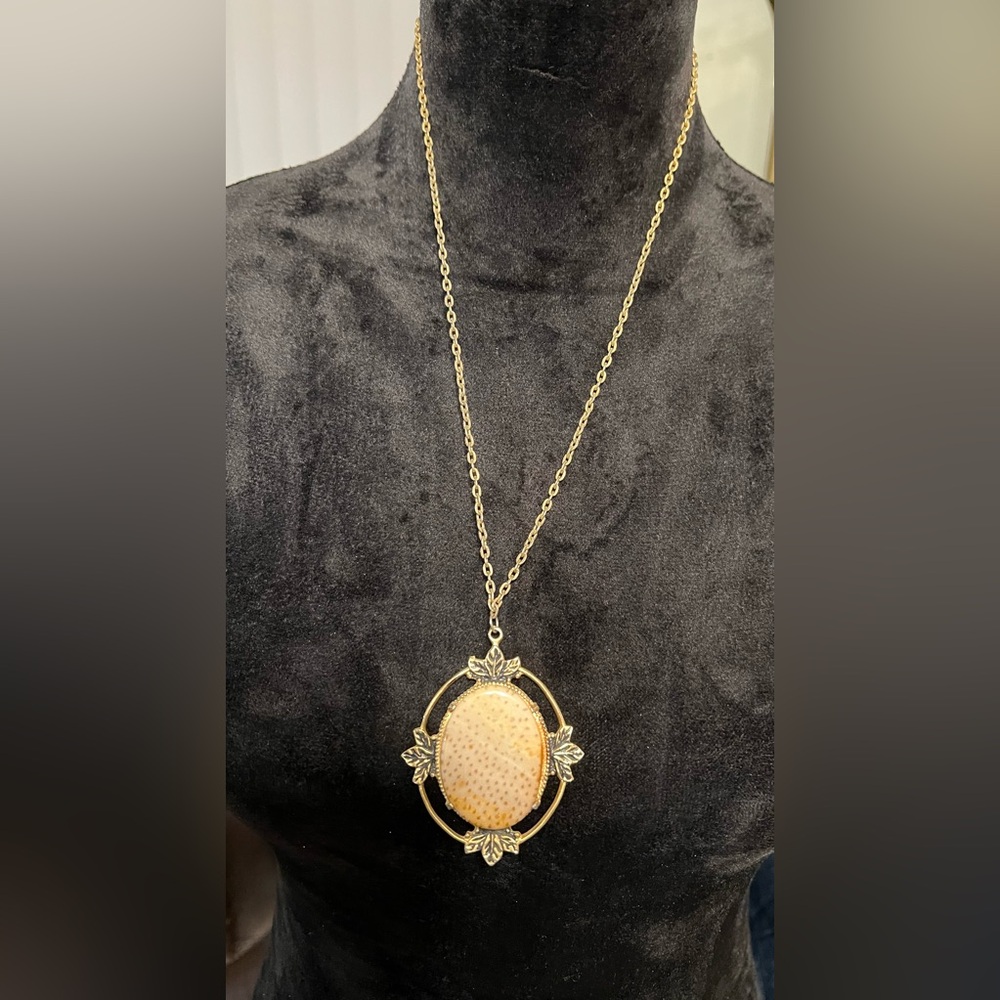 Vintage Gold Tone petrified Palm Wood Pendant 24” Necklace